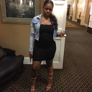 Meet your Posher, Tia